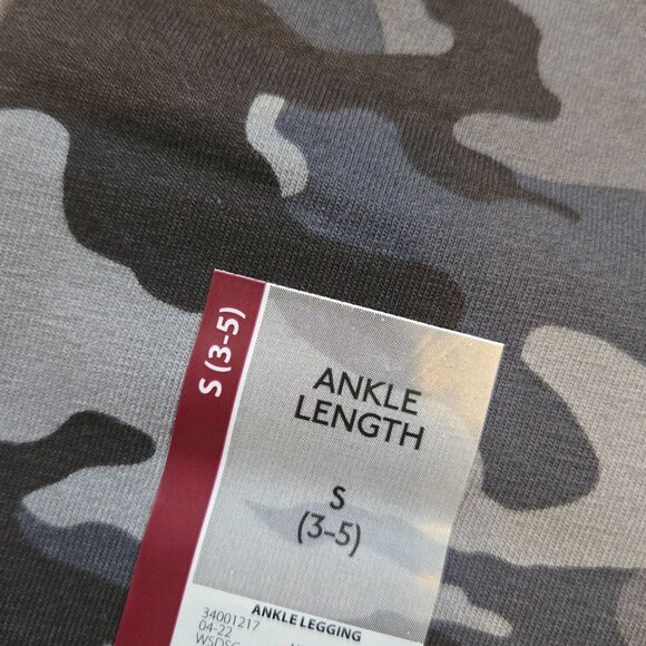 3 Leggings bundle Women's Size Small NEW - Picture 5 of 8